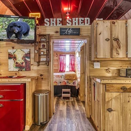 The Tiny Barn, 1089 Free Tickets Each Paid Day, Dollywood And More Sevierville Eksteriør bilde