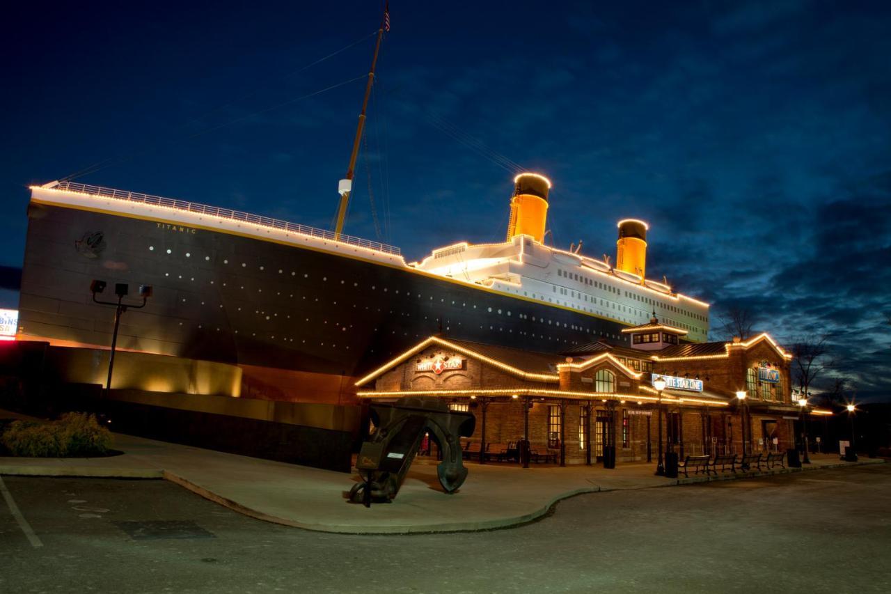 The Tiny Barn, 1089 Free Tickets Each Paid Day, Dollywood And More Sevierville Eksteriør bilde